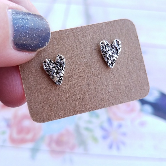 Adorable Silver Heart Stud Earrings - Picture 4 of 4